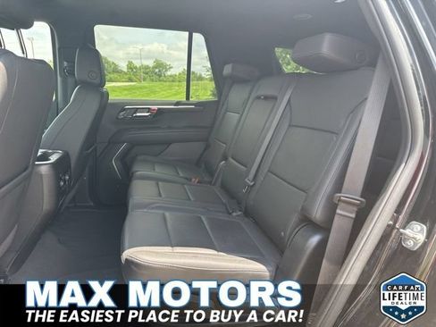 Used 2025 Chevrolet Tahoe LT AWD/4WD image 16