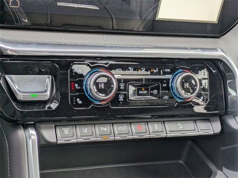 New 2026 GMC Sierra 2500 Denali w/ Denali Reserve Package image 23