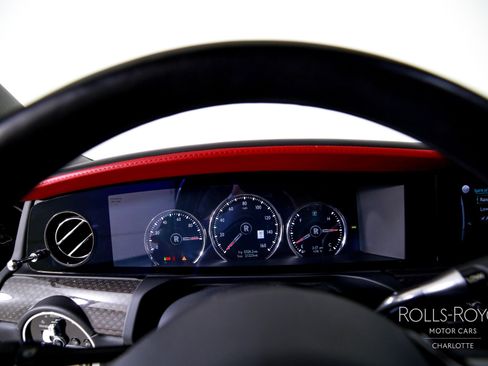 Used 2022 Rolls-Royce Ghost Black Badge image 14