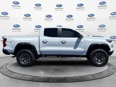 Used 2023 Chevrolet Colorado ZR2 w/ LPO, Tailgate Decal Package AWD/4WD image 6