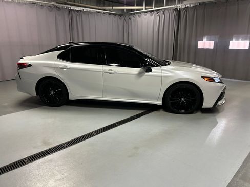 Used 2022 Toyota Camry XSE w/ Navigation Package image 8