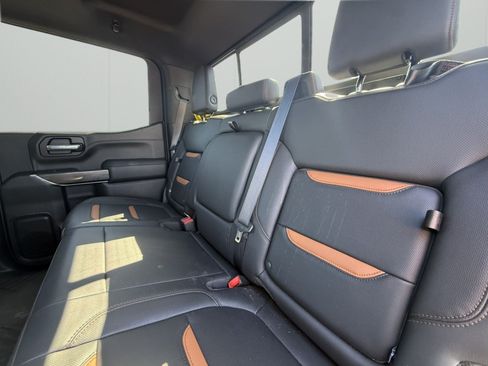 Used 2020 GMC Sierra 1500 AT4 w/ AT4 Premium Package AWD/4WD image 26