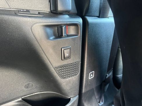 Used 2023 Chrysler Pacifica Limited w/ S Appearance Package FWD image 68