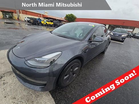 Used 2023 Tesla Model 3 Standard Range RWD image 1