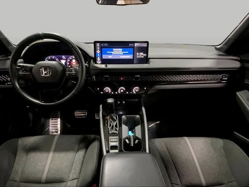 Used 2025 Honda Accord Sport image 16