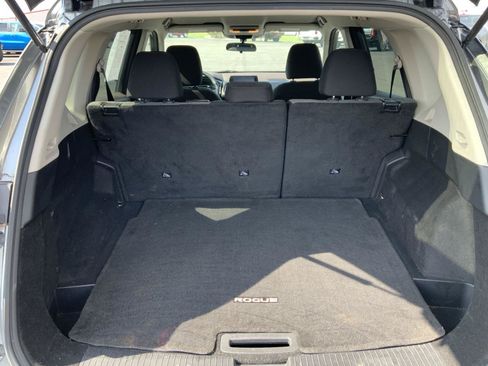 Used 2023 Nissan Rogue SV AWD/4WD image 11