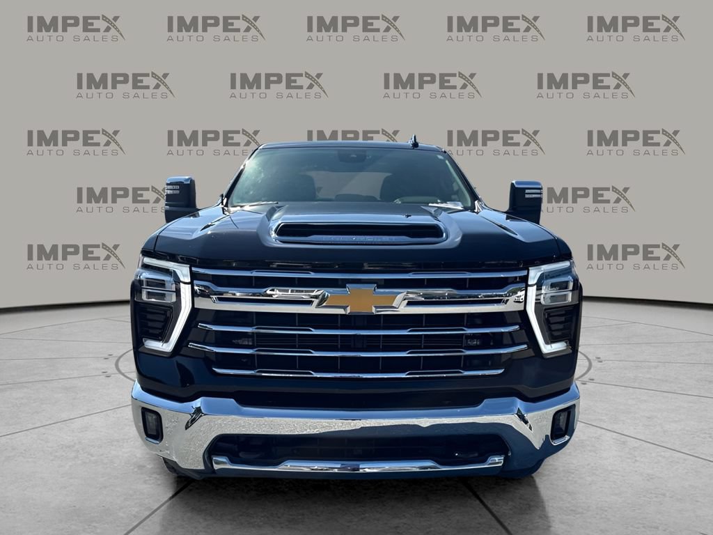 Used 2024 Chevrolet Silverado 2500 LTZ AWD/4WD image 8