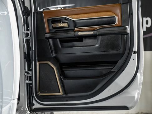 Used 2019 RAM 2500 Limited image 38