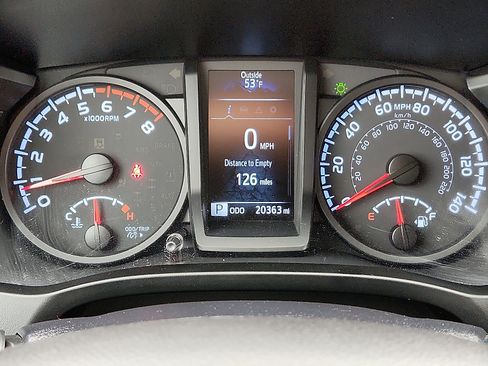 Used 2021 Toyota Tacoma SR image 18