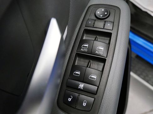 Used 2022 RAM 1500 Big Horn AWD/4WD image 14