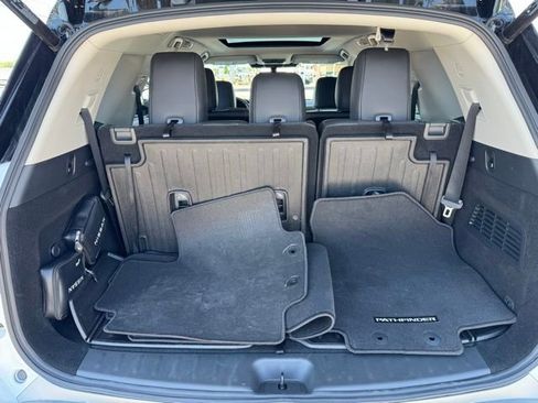 Used 2025 Nissan Pathfinder Platinum w/ Cargo Package AWD/4WD image 27