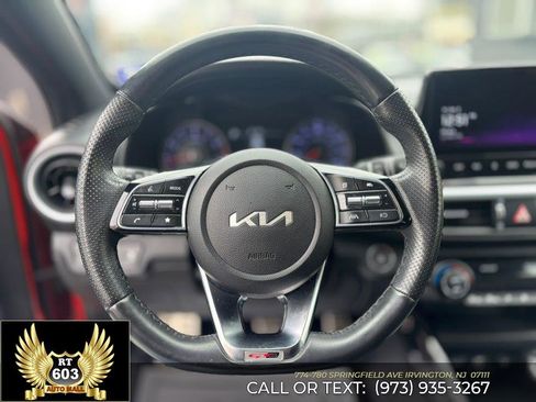 Used 2023 Kia Forte GT-Line image 13