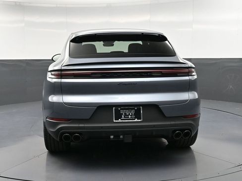 New 2026 Porsche Cayenne Coupe AWD/4WD image 7