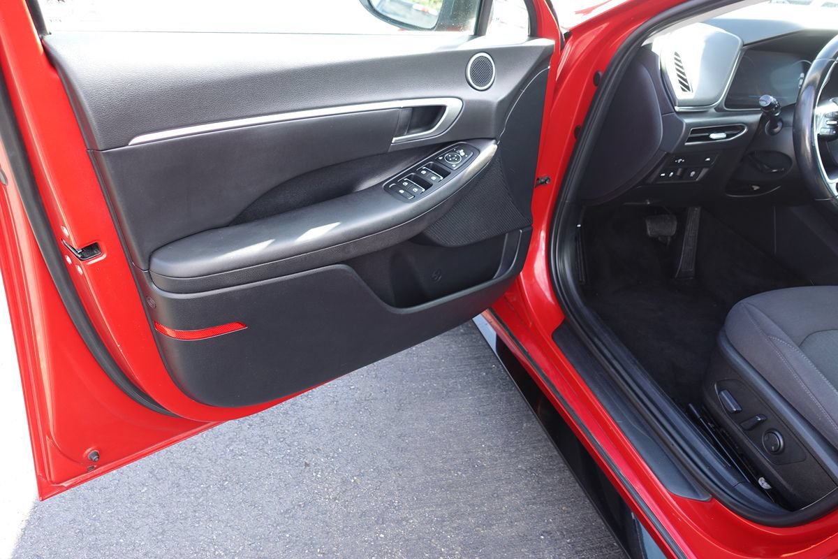 Used 2021 Hyundai Sonata SEL w/ Convenience Package FWD image 16