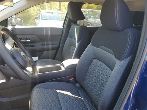 New 2026 Nissan Kicks SV w/ SV Premium Package image 5