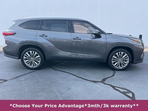 Used 2020 Toyota Highlander Platinum image 2