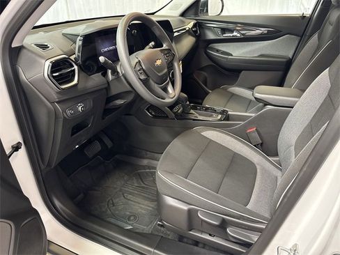 Used 2026 Chevrolet TrailBlazer LS w/ LS Convenience Package image 11