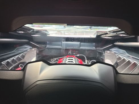 Used 2021 Chevrolet Corvette Stingray Coupe w/ Z51 Performance Package RWD image 4