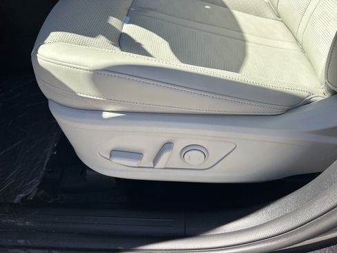 New 2026 Kia Sorento EX image 18