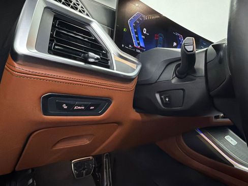 Used 2024 BMW ALPINA XB7 image 46