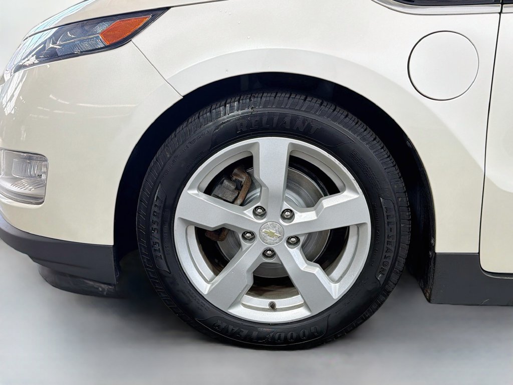 Used 2013 Chevrolet Volt Premium w/ Premium Trim Package FWD image 31