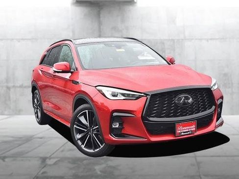 Used 2024 INFINITI QX50 Sport image 2