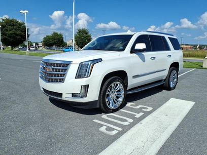 Certified 2018 Cadillac Escalade Luxury w/ LPO, Radiant Package