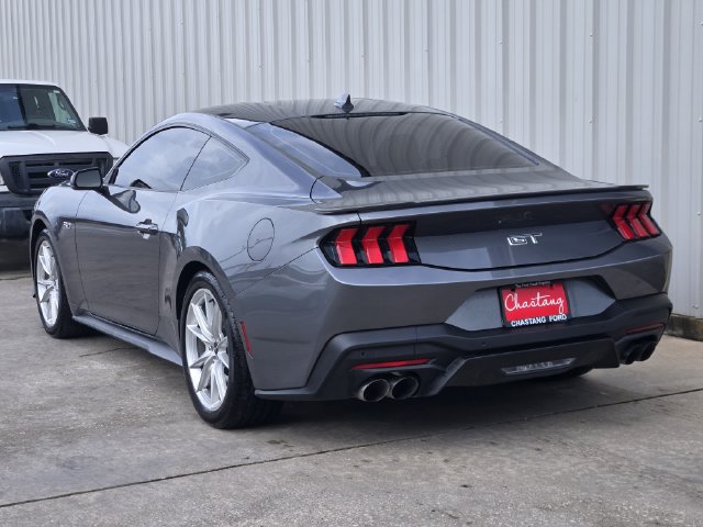 Used 2025 Ford Mustang GT Premium RWD image 7
