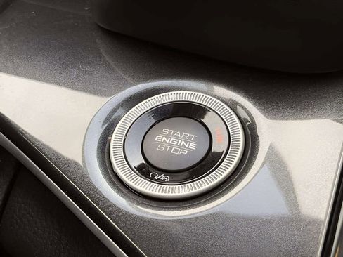 Used 2022 Jeep Grand Cherokee Altitude image 34