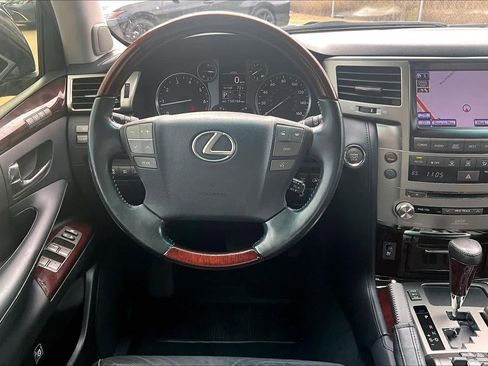 Used 2013 Lexus LX 570 4WD image 5