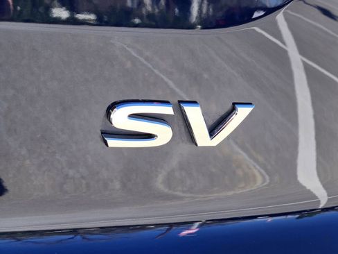 Used 2022 Nissan Pathfinder SV image 11