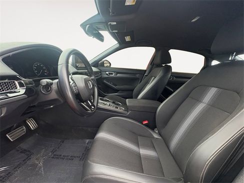 Used 2023 Honda Civic Sport image 9