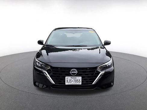 Used 2025 Nissan Sentra SV FWD image 3