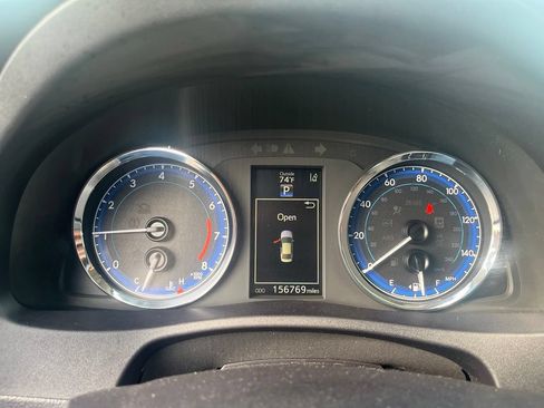 Used 2017 Toyota Corolla SE w/ Carpet Mat Package (TMS) FWD image 22