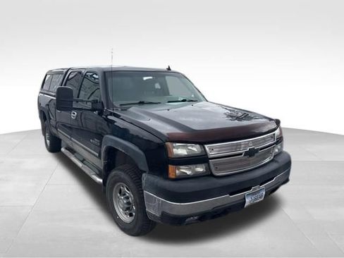Used 2007 Chevrolet Silverado 2500 LT w/ Heavy-Duty Power Package image 1