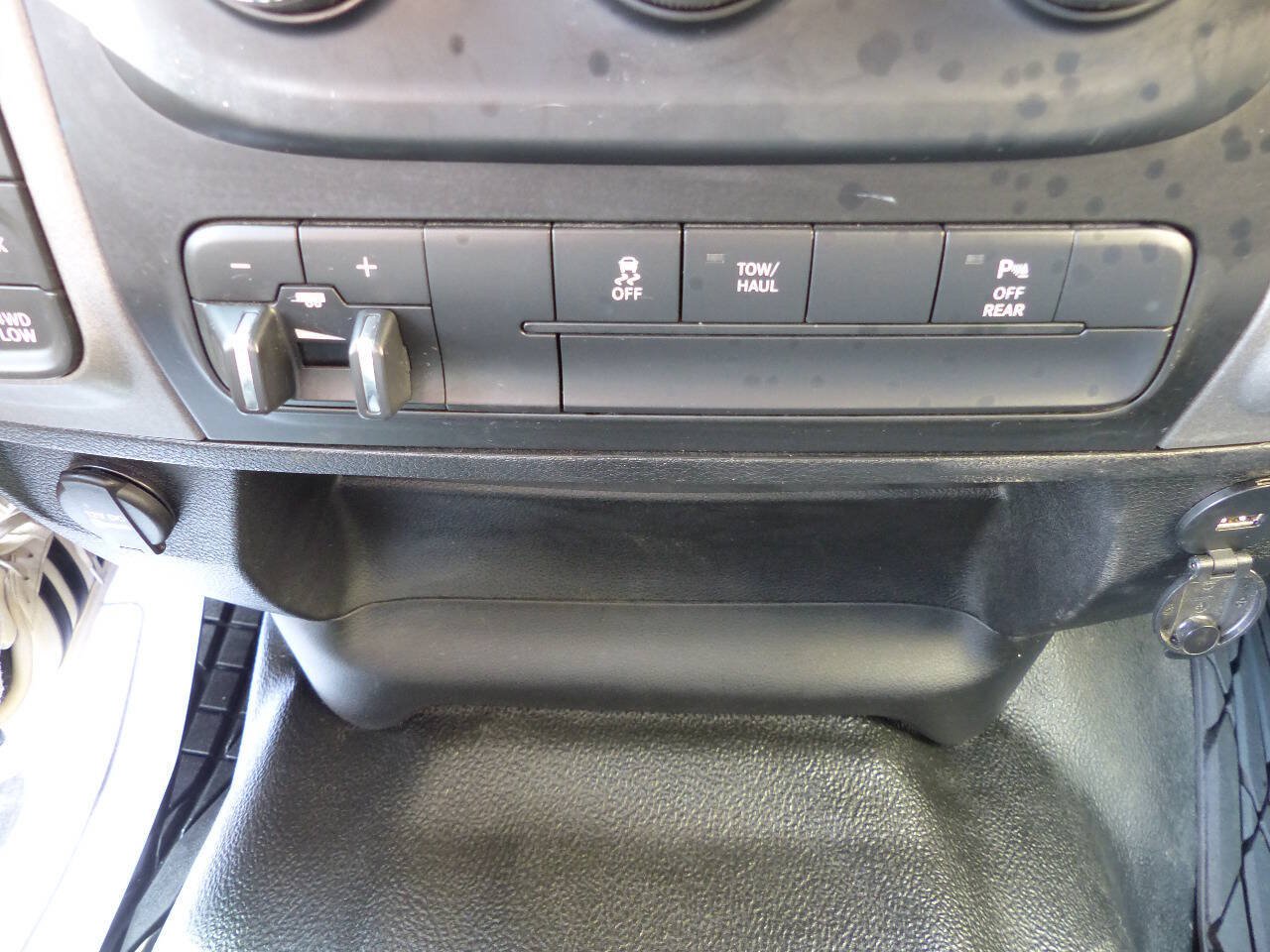 Used 2021 RAM 1500 Tradesman w/ Chrome Appearance Group AWD/4WD image 34