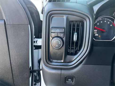 Used 2022 Chevrolet Silverado 1500 Custom w/ LPO, Blackout Package image 18