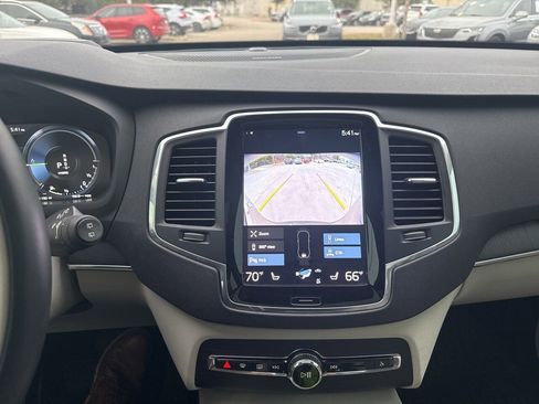 Used 2020 Volvo XC90 T8 Momentum w/ Protection Package Premier image 29