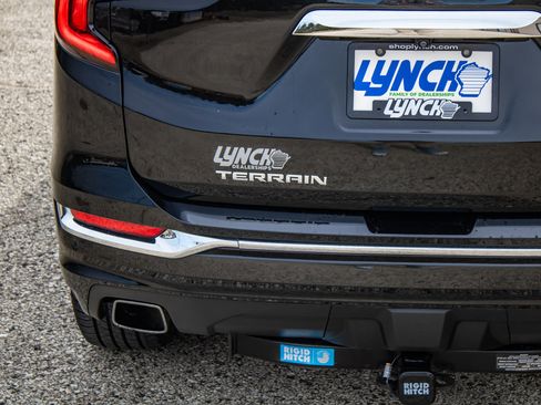 Used 2020 GMC Terrain Denali w/ Denali Premium Package image 10