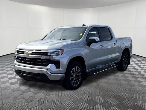 Used 2022 Chevrolet Silverado 1500 LT w/ True North Edition Plus image 3