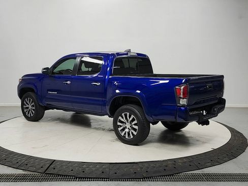 Used 2022 Toyota Tacoma Limited RWD image 5