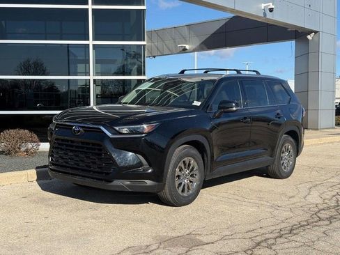 Used 2024 Toyota Grand Highlander XLE image 7