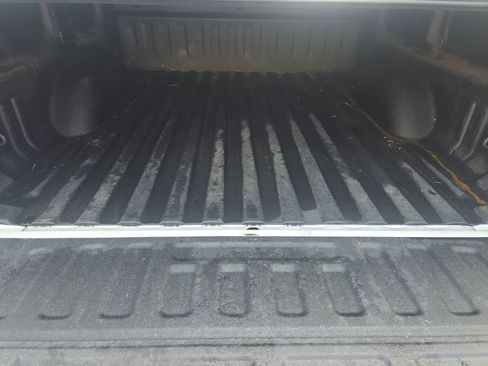 Used 2018 Chevrolet Silverado 1500 LT w/ LT Eassist Package image 17