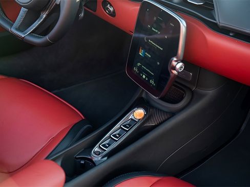 Used 2025 McLaren Artura Spider image 58