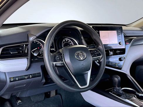 Used 2022 Toyota Camry LE FWD image 14