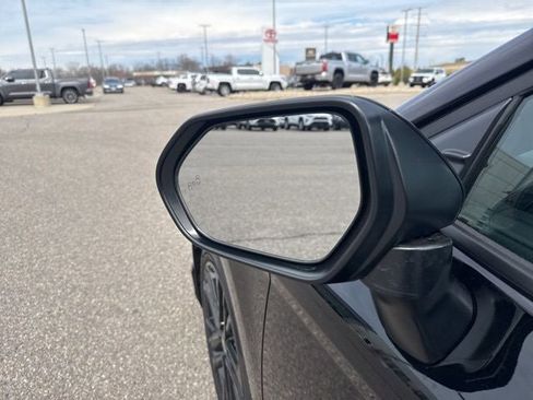 Used 2026 Toyota Camry SE w/ Convenience Package image 7