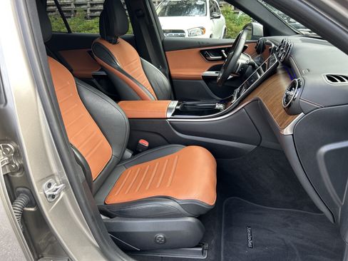 Certified 2024 Mercedes-Benz GLC 300 4MATIC image 48