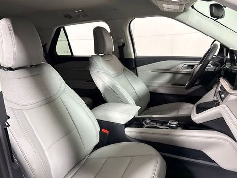 New 2026 Ford Explorer Active w/ Active Comfort Package AWD/4WD image 12