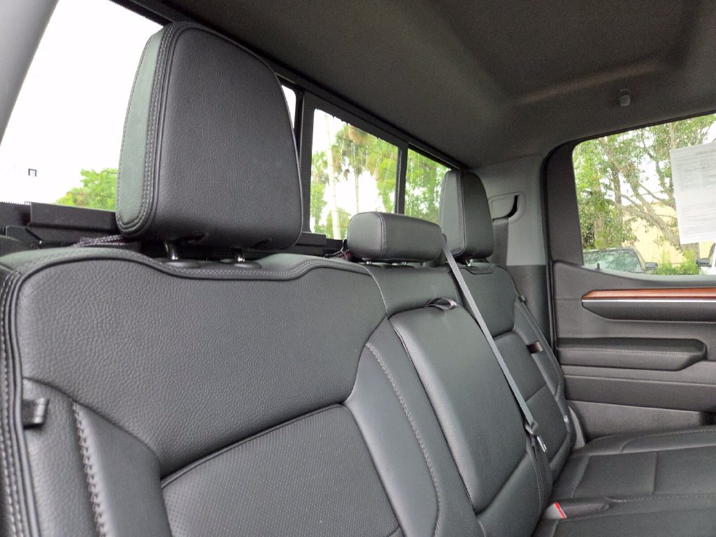 Used 2023 GMC Sierra 1500 Denali w/ Denali Carbonpro Edition AWD/4WD image 19