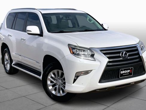 Used 2014 Lexus GX 460 image 2